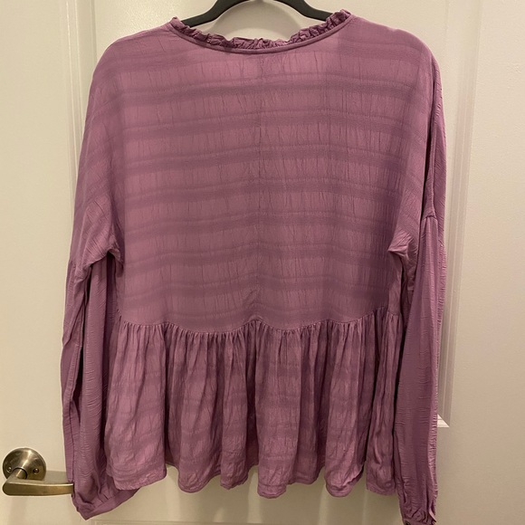 Purple Long Sleeve Ruffled Blouse - Picture 2 of 2
